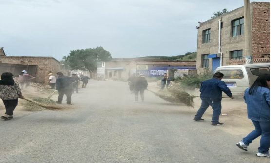 以&ldquo;慶七一&rdquo;為載體，物產(chǎn)工投公司黨委將&ldquo;黨的建設(shè)重點強化年&rdquo;活動向基層延伸